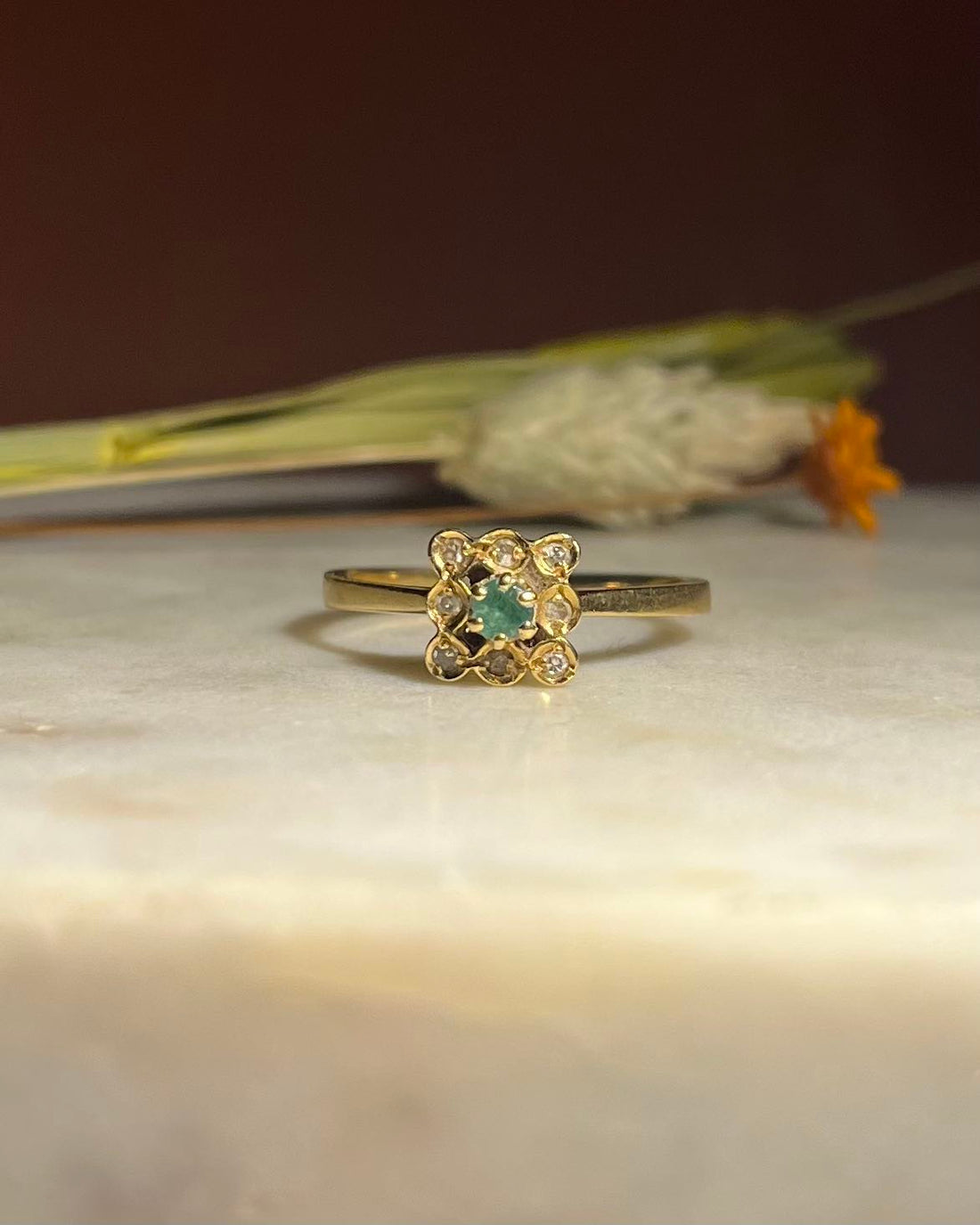 Bague marguerite émeraude &amp; diamants &quot;Cassandra&quot;