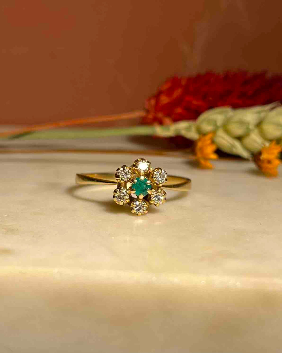 Bague Marguerite Émeraude &amp; Diamants &quot;Ilina&quot;