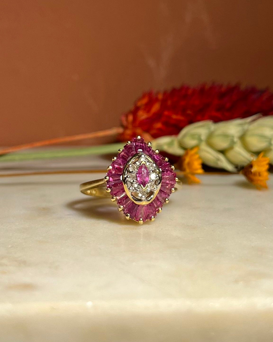 Bague Marguerite Jupon Rubis et Diamants &quot;Orline&quot;