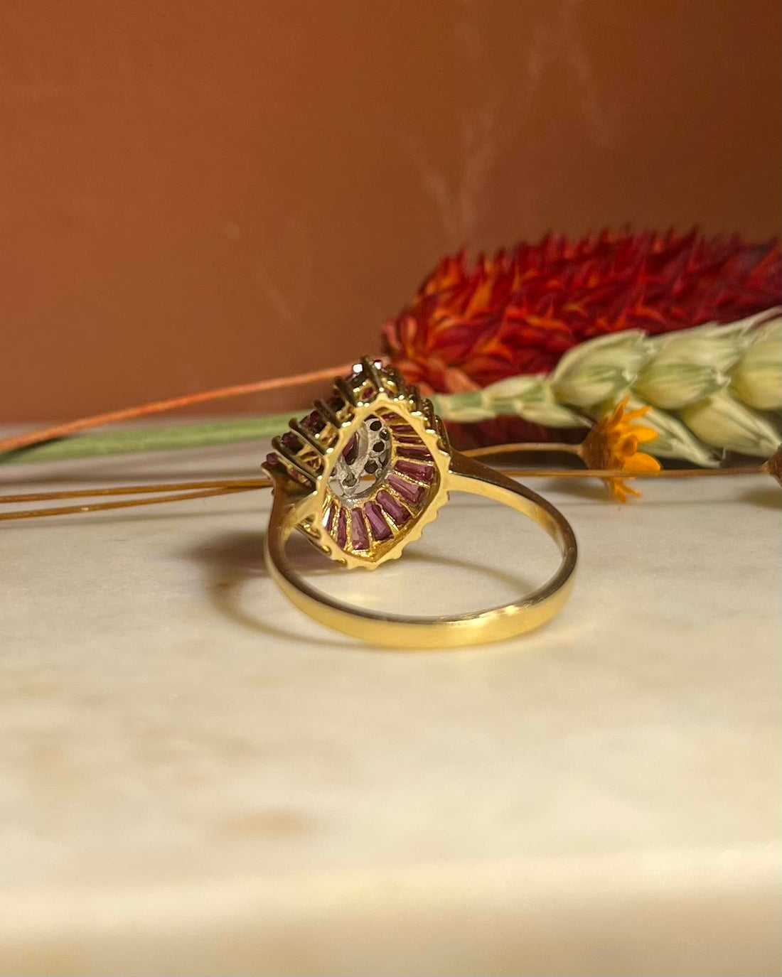 Bague Marguerite Jupon Rubis et Diamants &quot;Orline&quot;