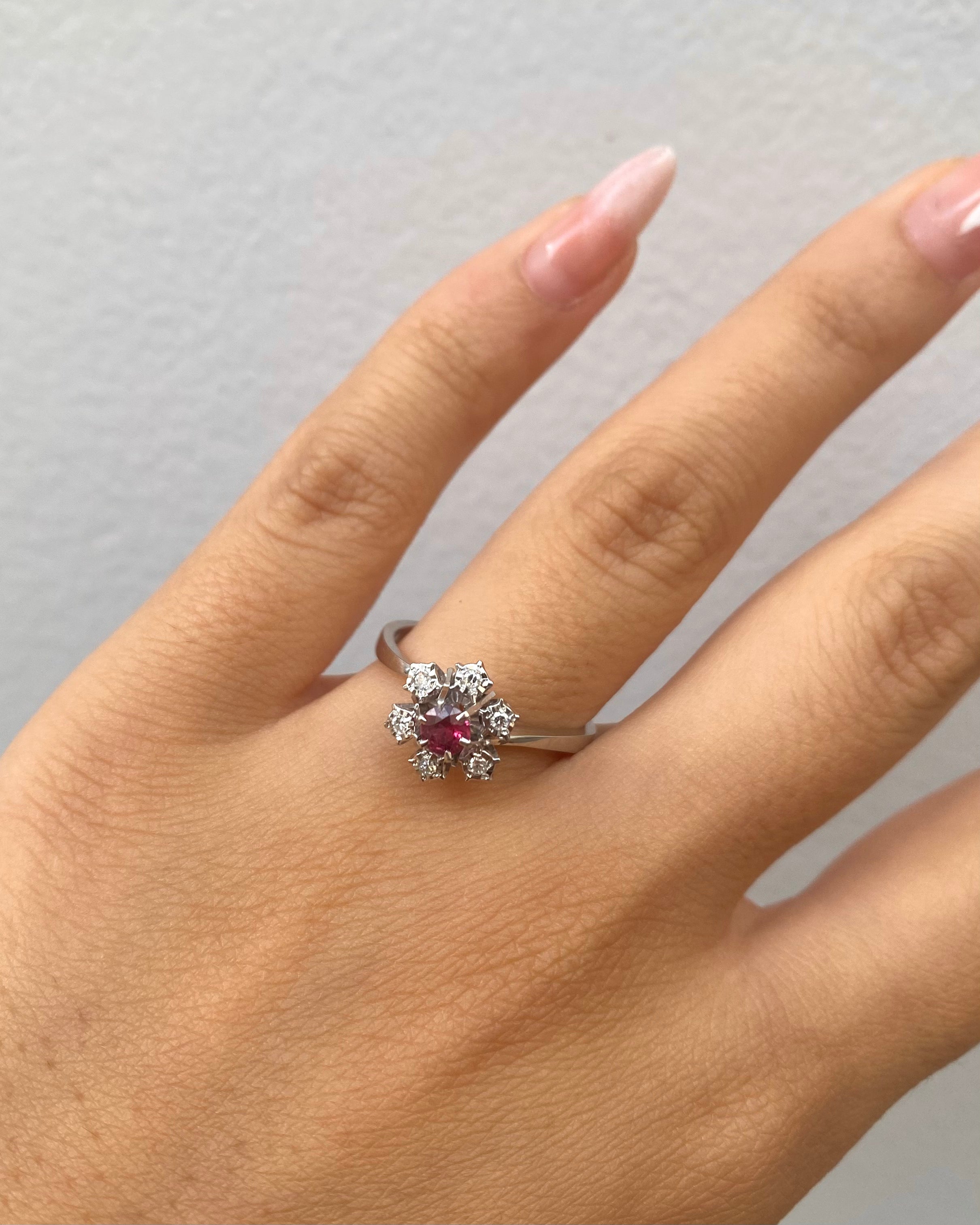 Bague Marguerite Rubis &amp; Diamants "Nicole"