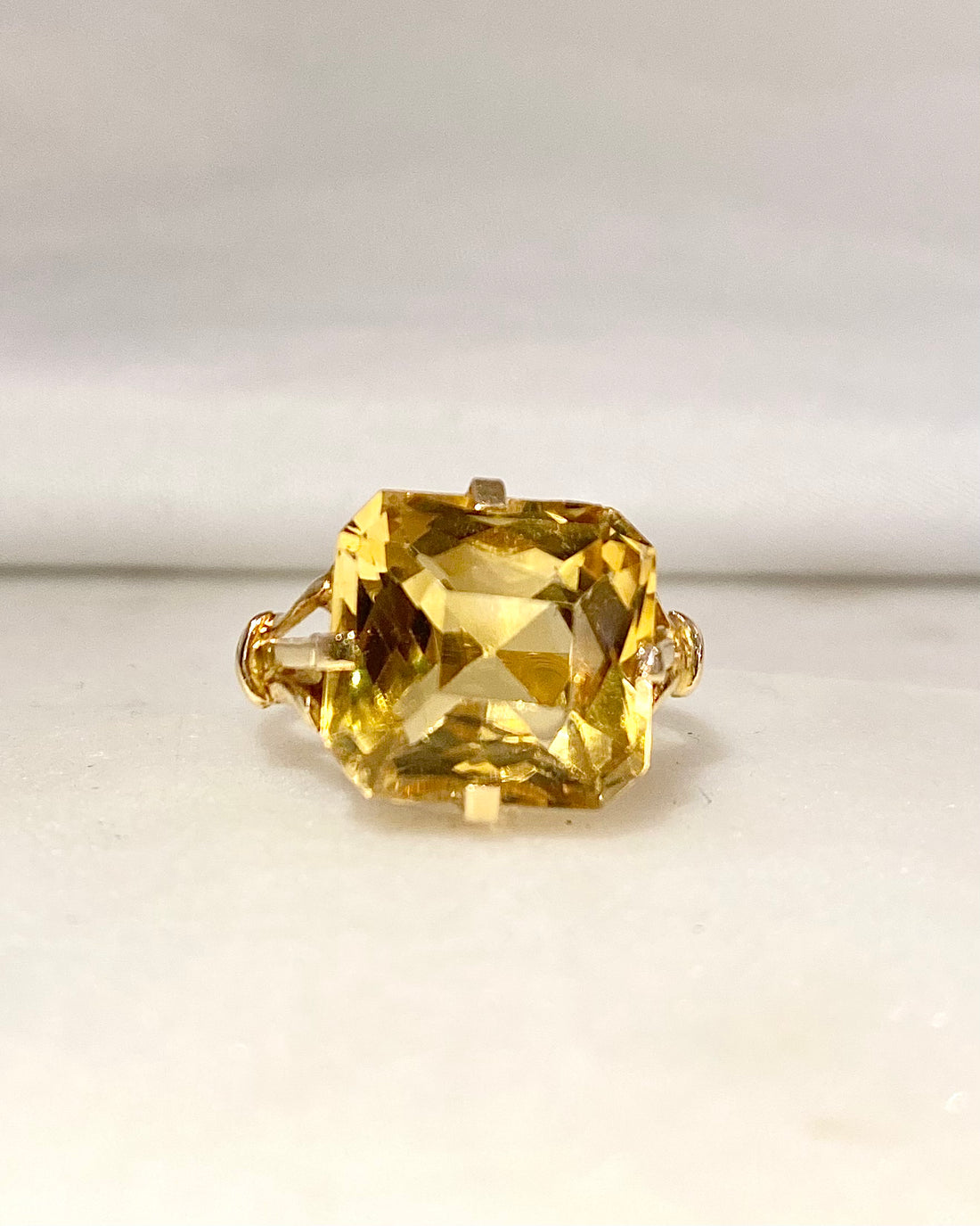 Bague Cocktail Citrine 6.80 carats &quot;Inana&quot;