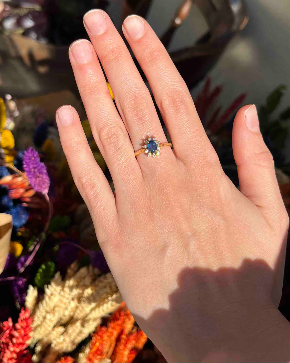 Bague Marguerite diamants &amp; saphir &quot;Loïna&quot;