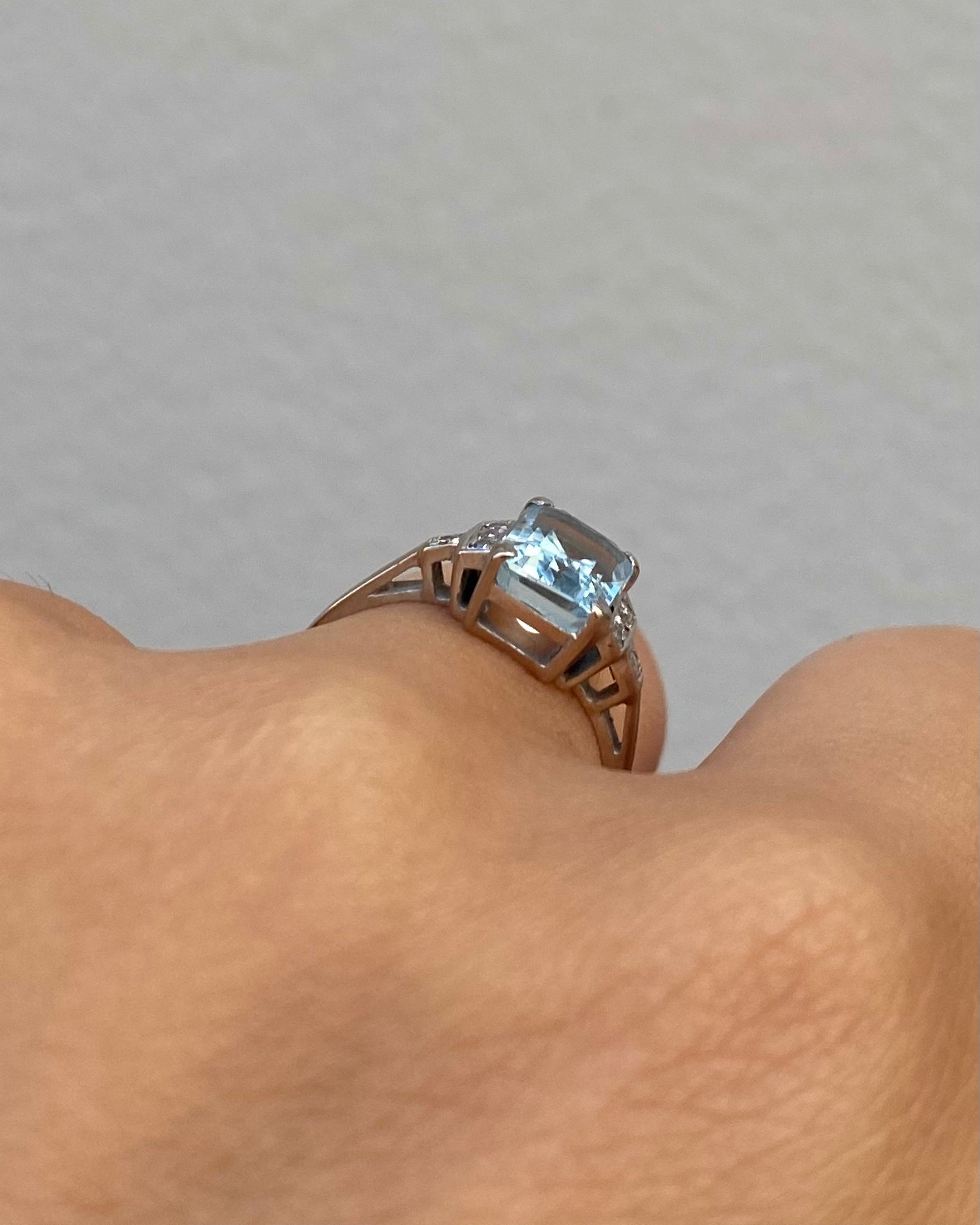Bague Style Art-déco Aigue-marine 1.74 carat &amp; Diamants “Audile”