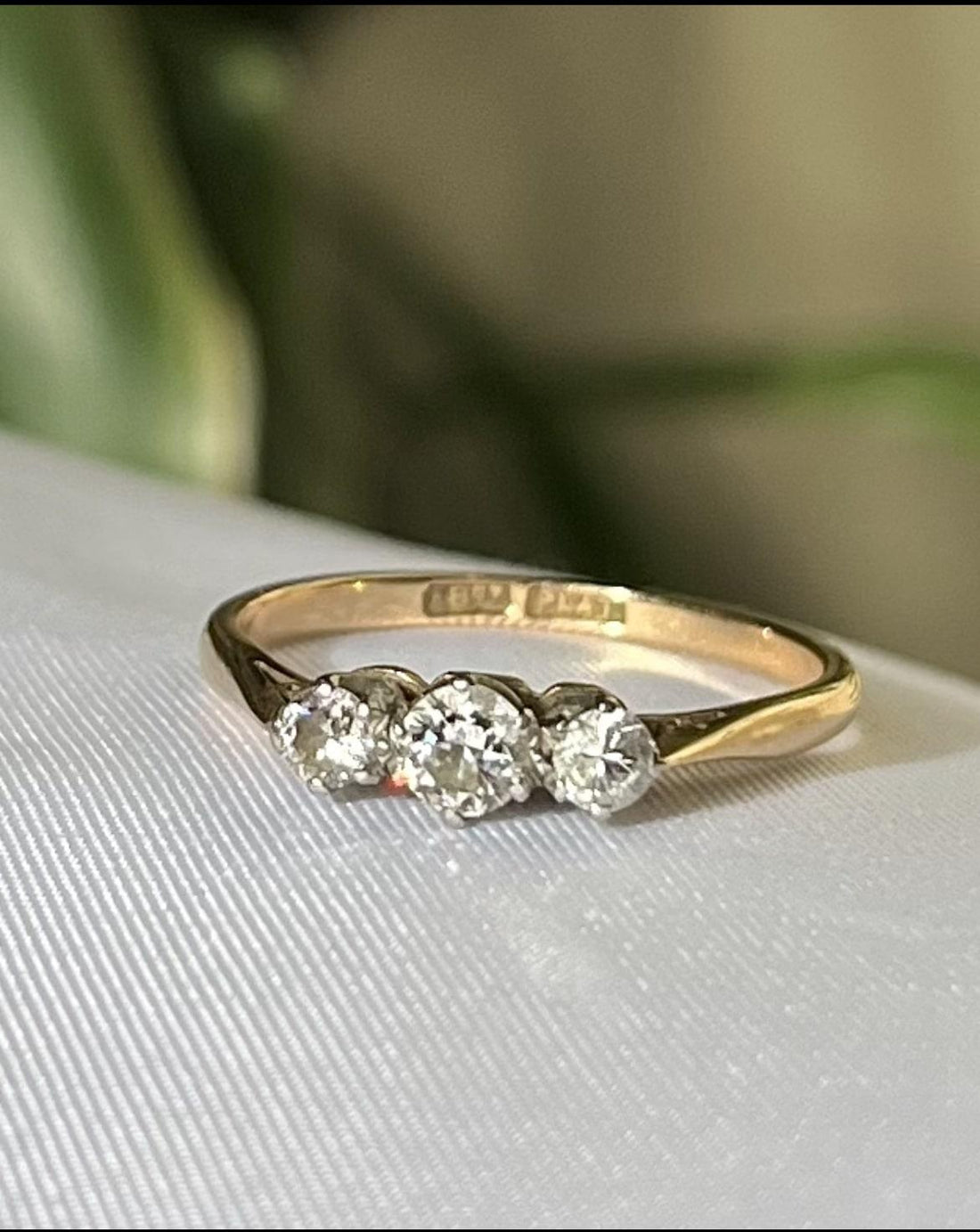 Bague Vintage trilogie diamants &quot;Calista&quot;
