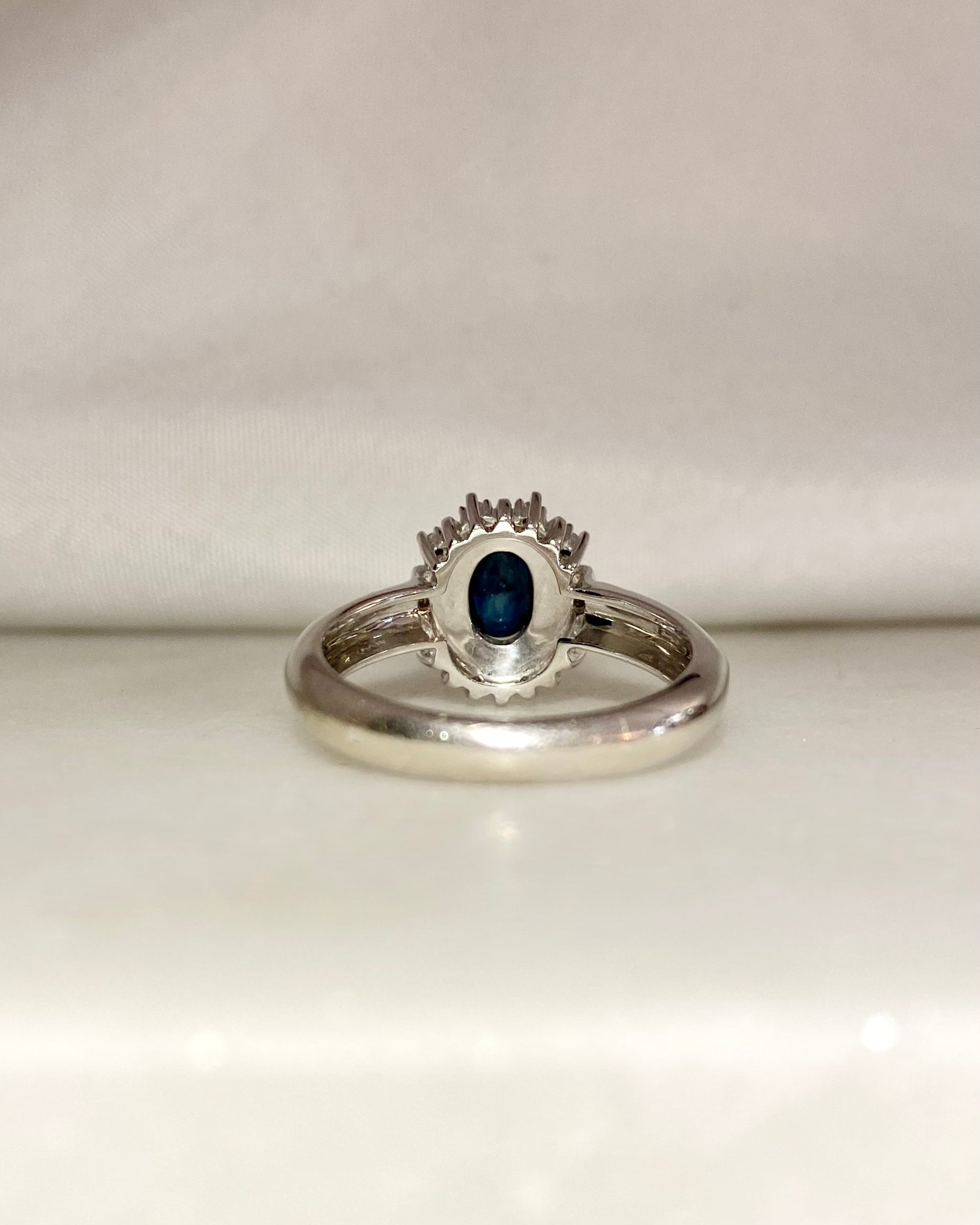 Anillo Margarita Zafiro y Diamantes "Clarisse"