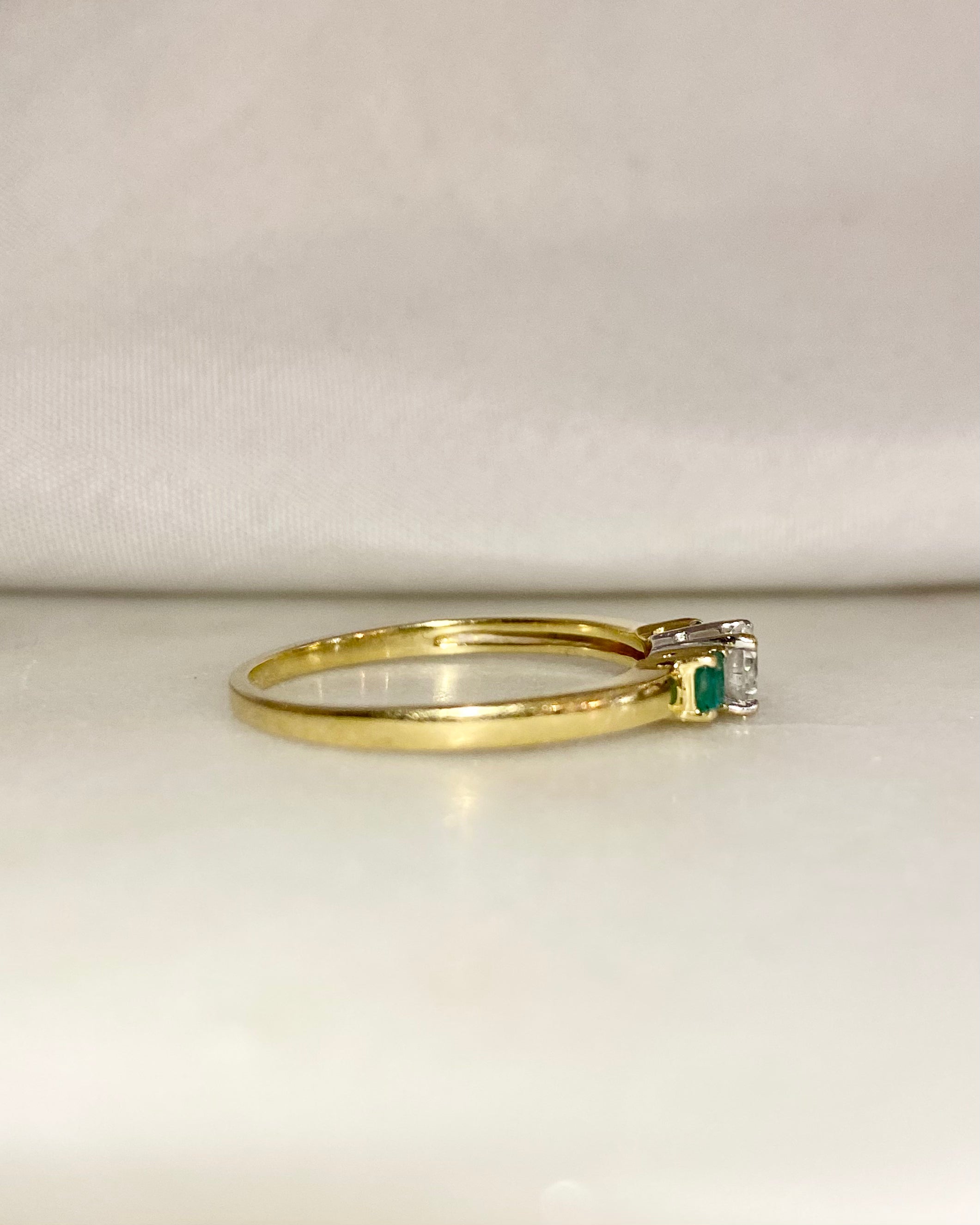 Bague Trilogie Diamant &amp; Émeraudes "Naomie"