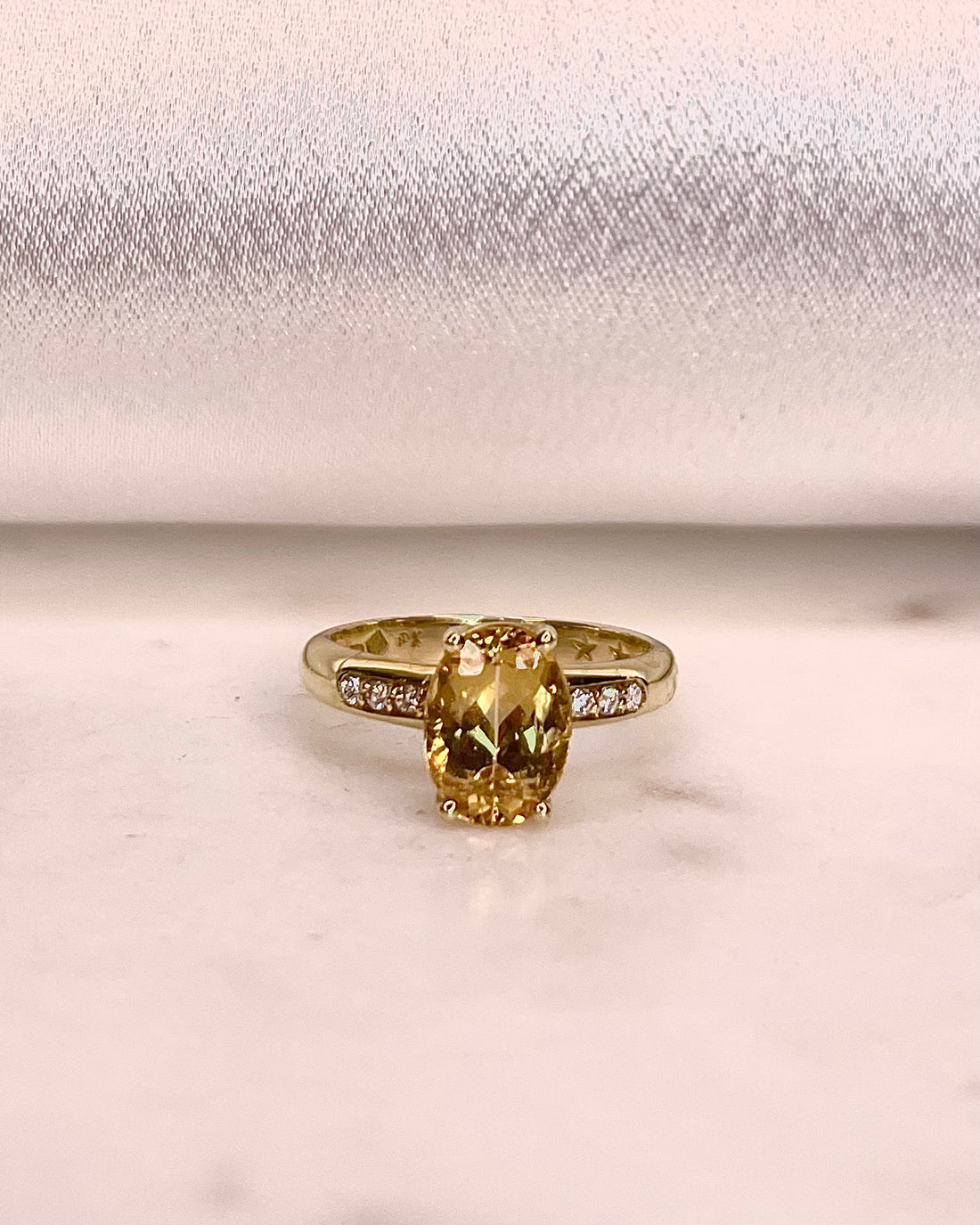 Trilogie Topaze Jaune 3.15 carats &amp; Diamants &quot;Isadora&quot;