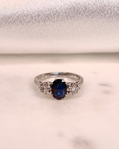 Bague Trilogie Saphir 1.15 carat &amp; Diamants &quot;Nayda&quot;