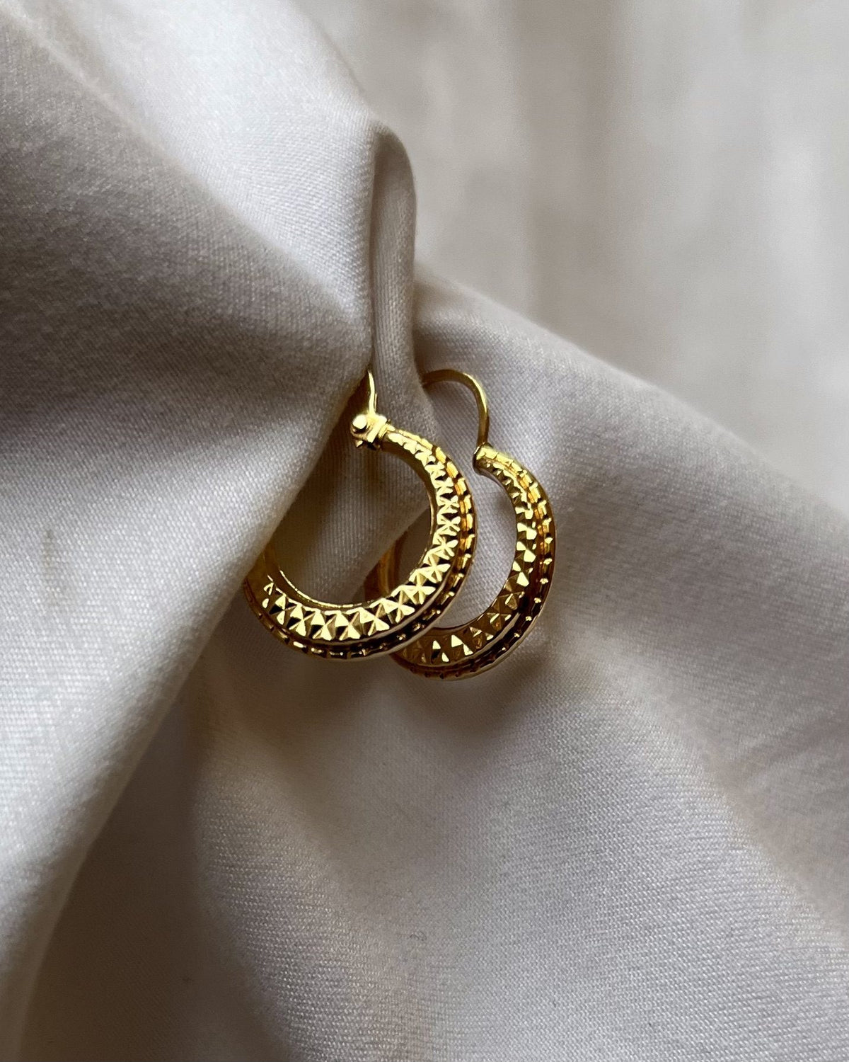 Vintage Gold "Mona" Hoop Earrings