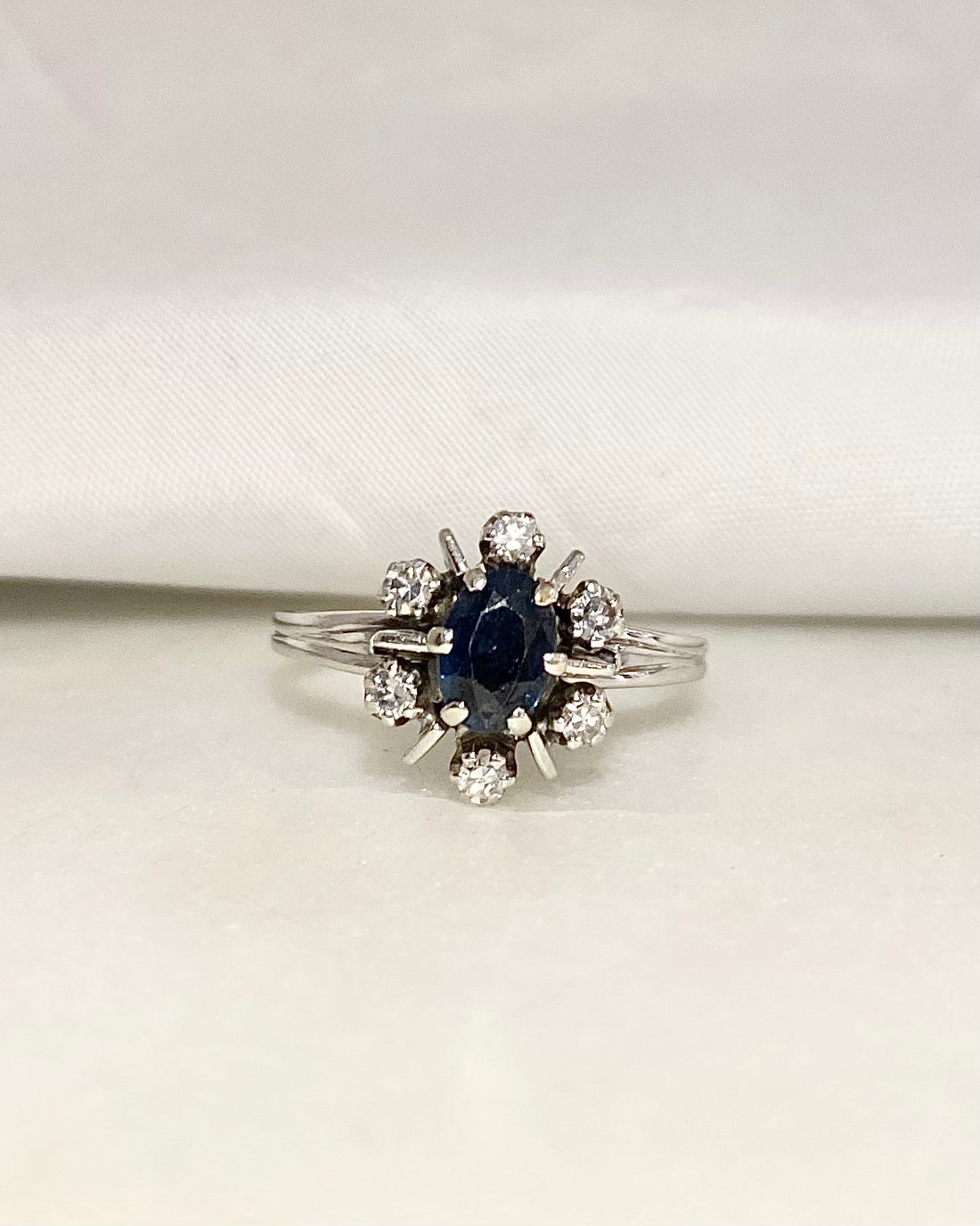 Bague Marguerite Saphir &amp; Diamants &quot;Rosaine&quot;