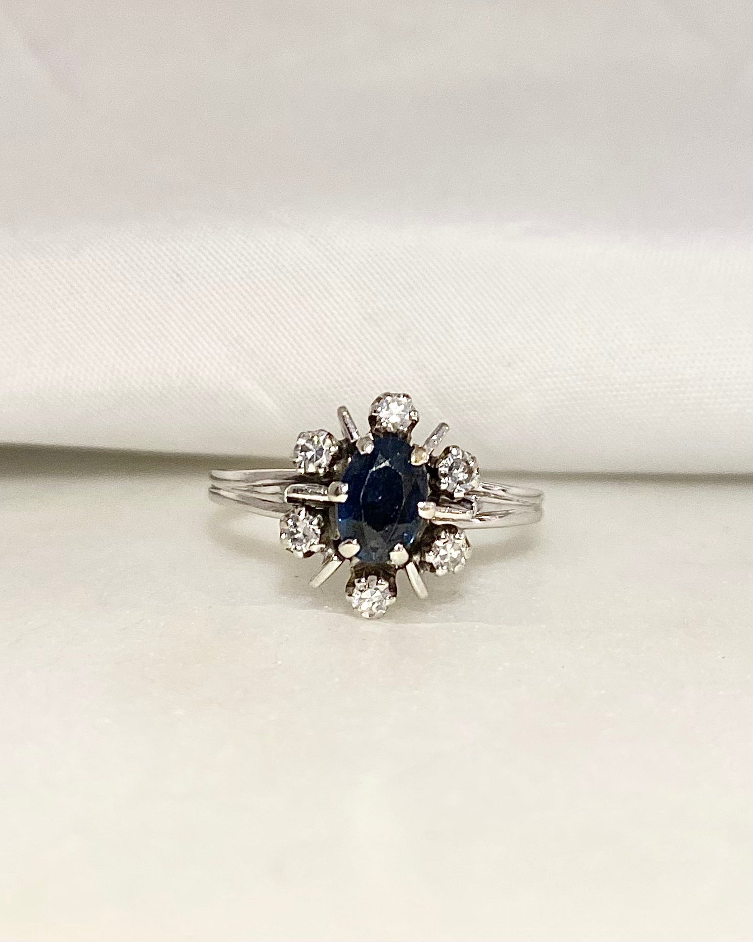 Bague Marguerite Saphir &amp; Diamants &quot;Rosaine&quot;
