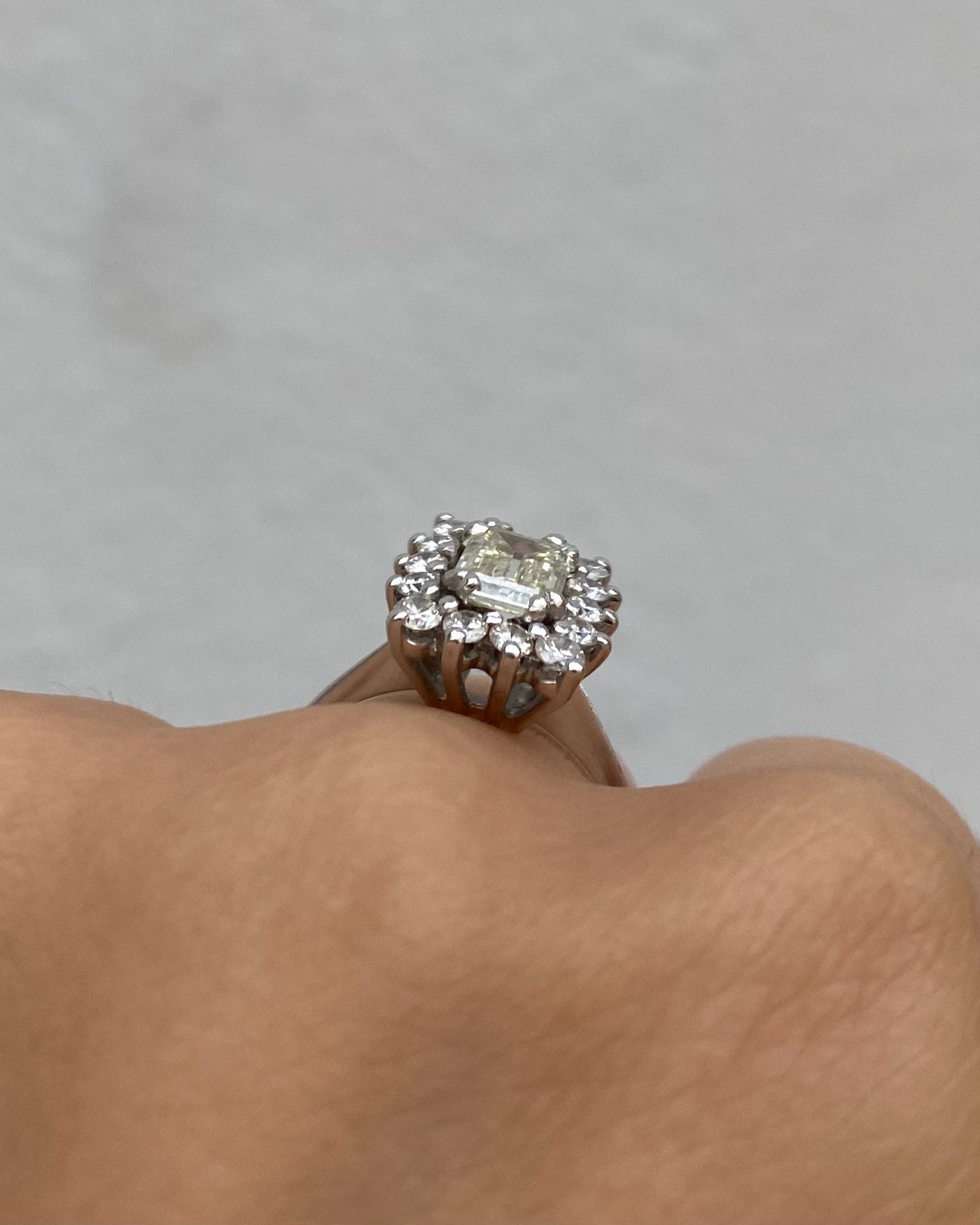 Bague Marguerite Diamants 1.23 carat &quot;Josiane&quot;
