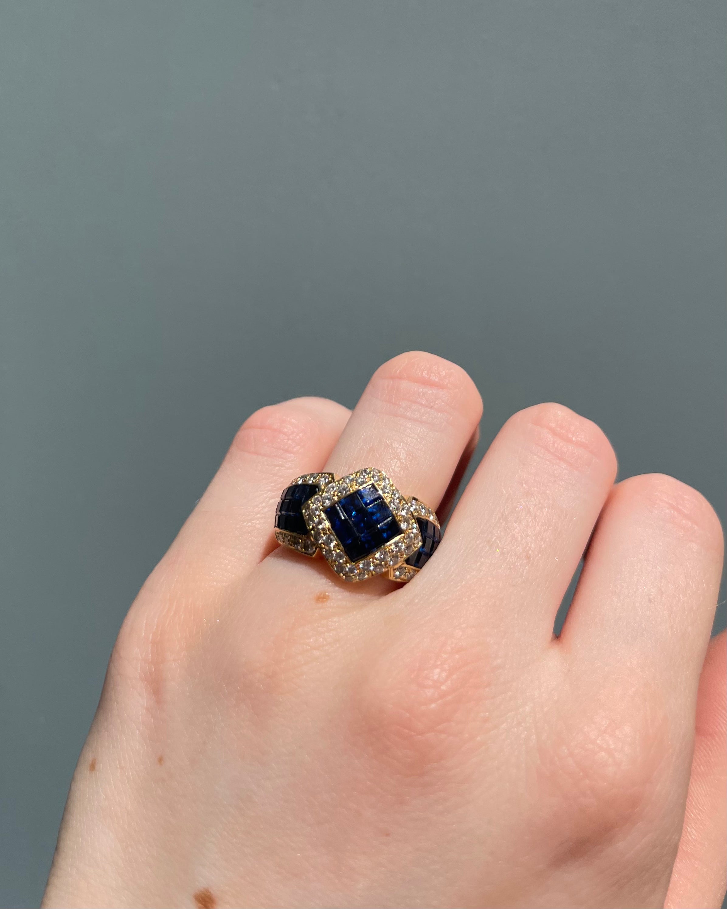 Chevalière Jonc Saphirs 2.30 carats &amp; 56 Diamants 1.12 carat "Terena"