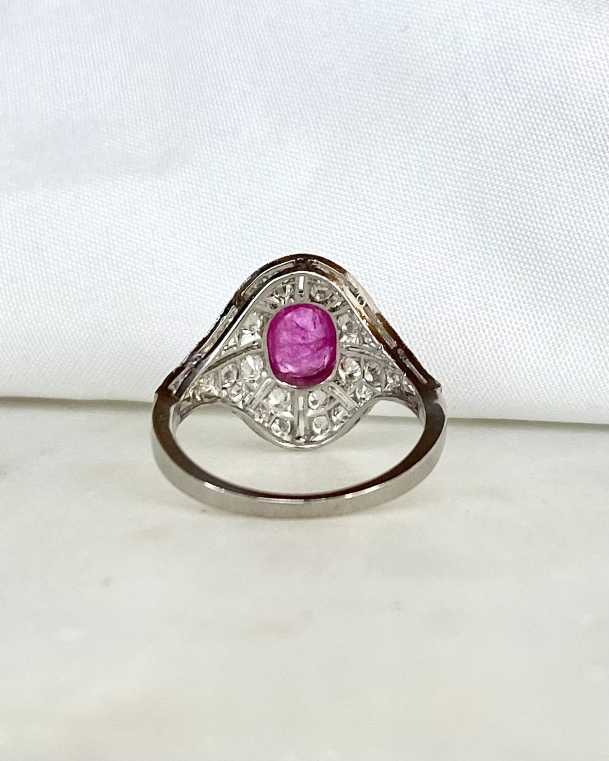 Bague Style Art Déco Rubis 0.67 carat &amp; Diamants 0.56 carat "Olympe"