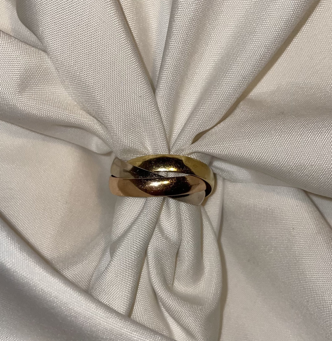 &quot;Lina&quot; three-gold wedding band