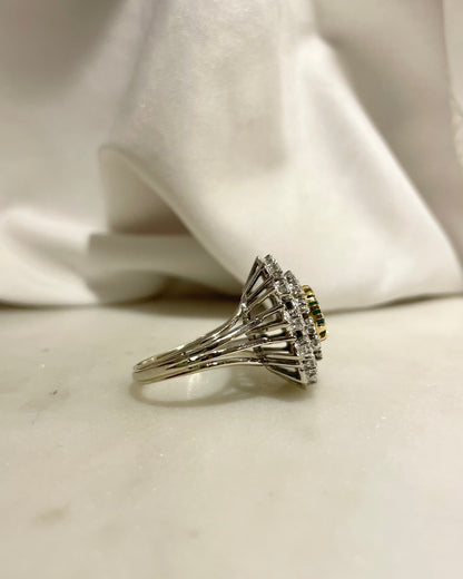 Bague Marguerite Emeraude 0.90 carat &amp; Diamants 1.32 carat &quot;Bruna&quot;