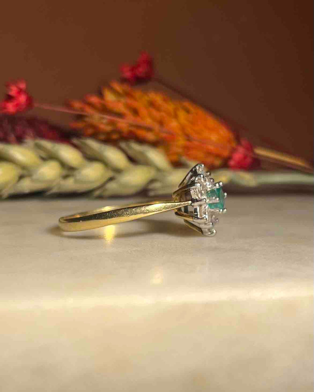 Bague Marguerite émeraude &amp; diamants &quot;Lorianne&quot;