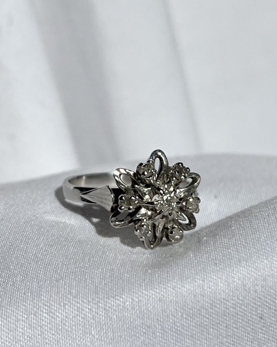 Bague Marguerite or gris et diamants "Kim"