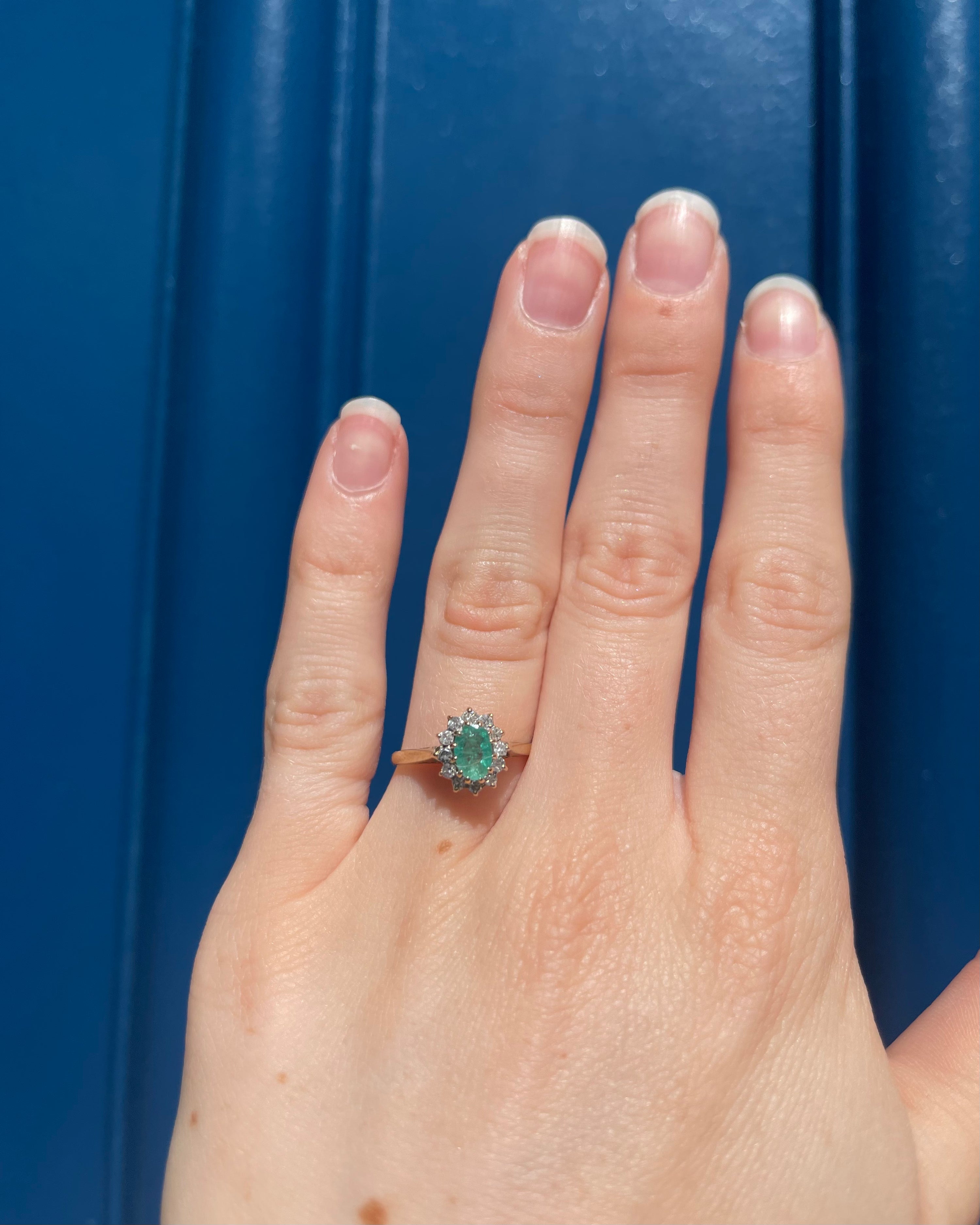 Bague Marguerite Émeraude 0.50 carat &amp; Diamants “Philippa”