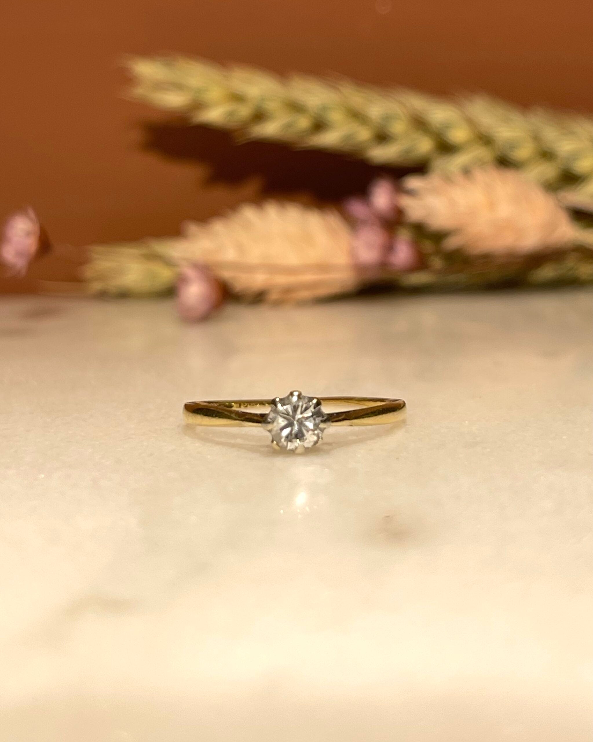 Anillo solitario de diamantes "Kate" de 0,35 quilates