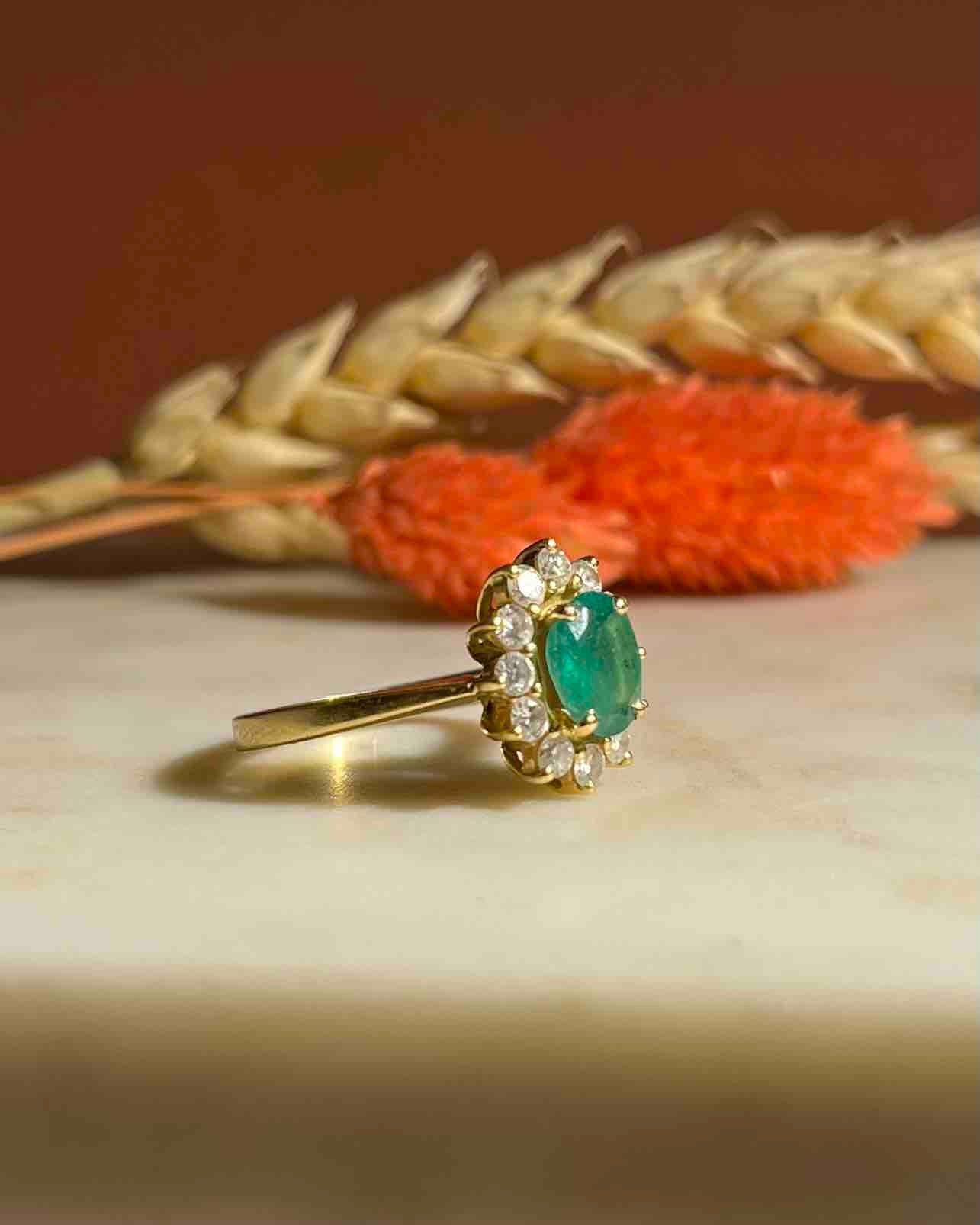 Bague Marguerite Émeraude &amp; Diamants &quot;Ingrid&quot;