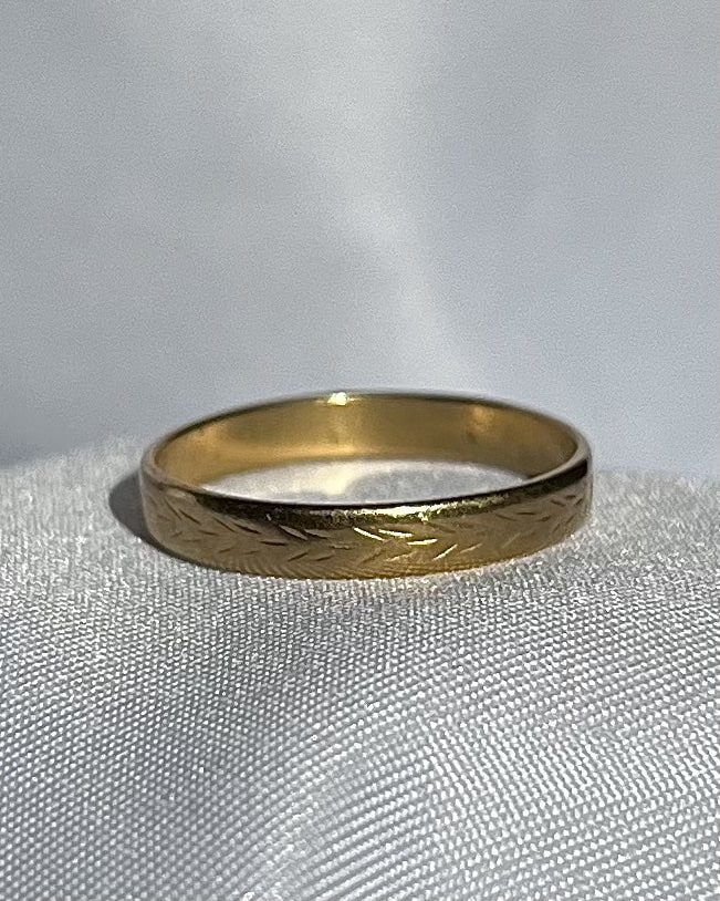 Vintage gold &quot;Louison&quot; wedding ring