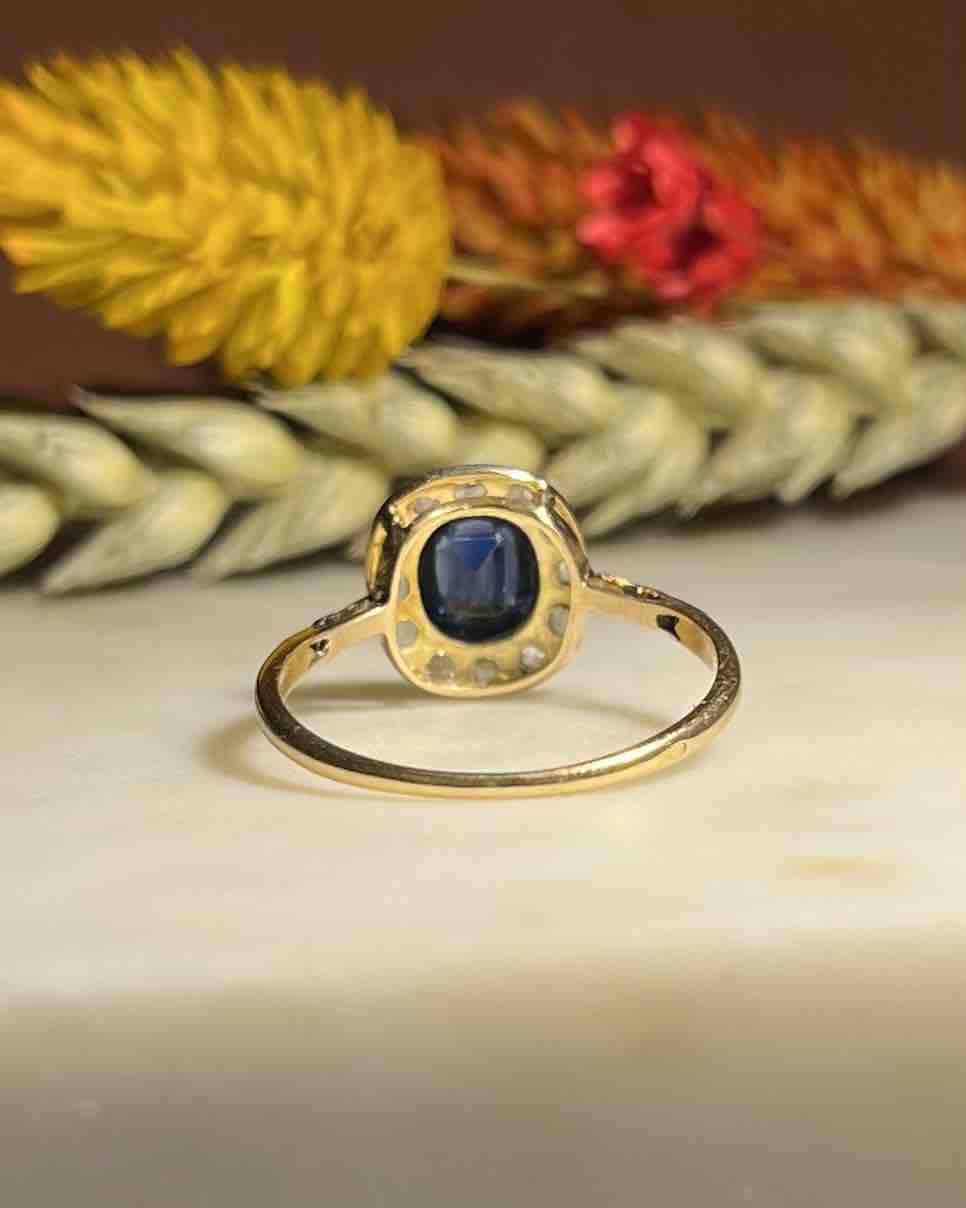 Art Deco Sapphire &amp;amp; Diamond Ring "Mélia"