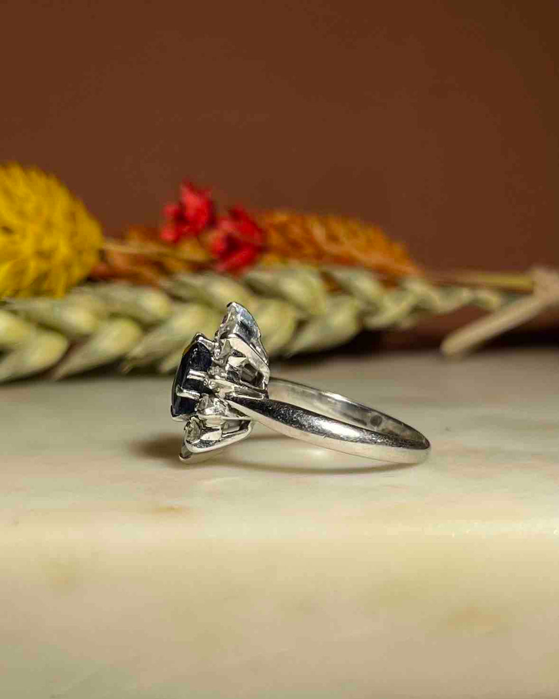 Bague Marguerite Saphir 1 carat &amp; Diamants &quot;Barbara&quot;