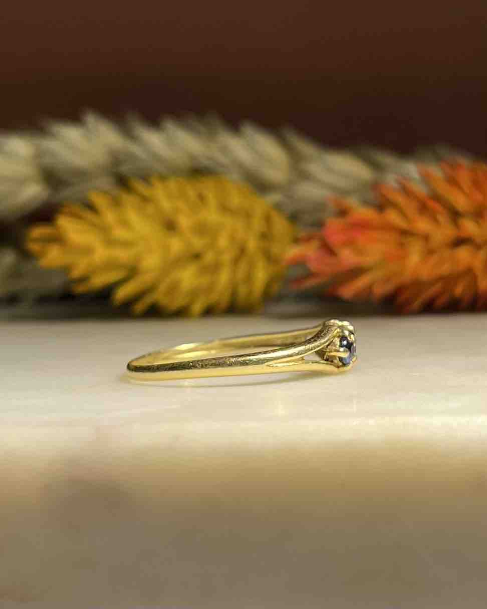 Bague vintage Trilogie Saphirs &amp; Diamants &quot;Lolie&quot;