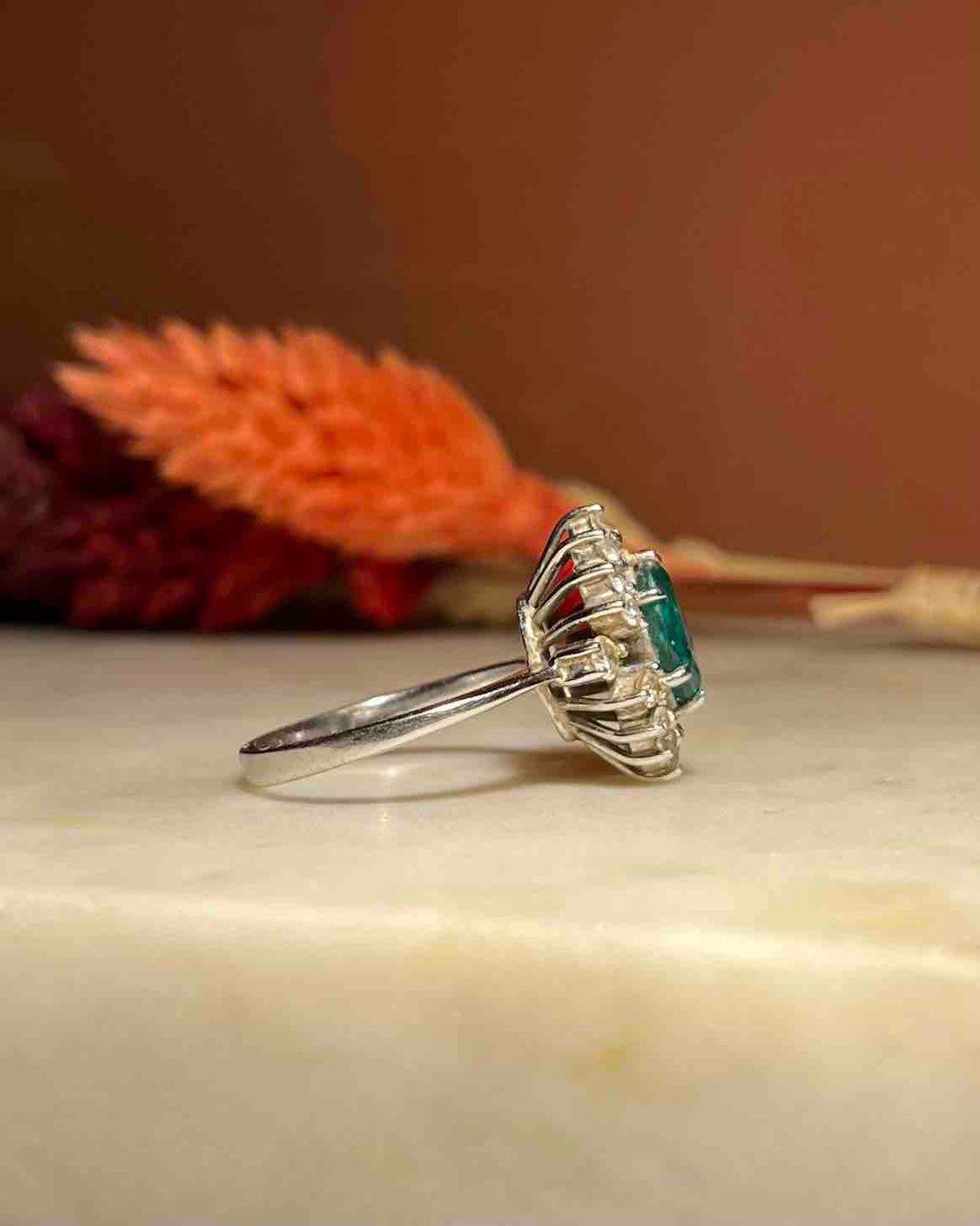 Bague Marguerite émeraude &amp; diamants &quot;Colette&quot;