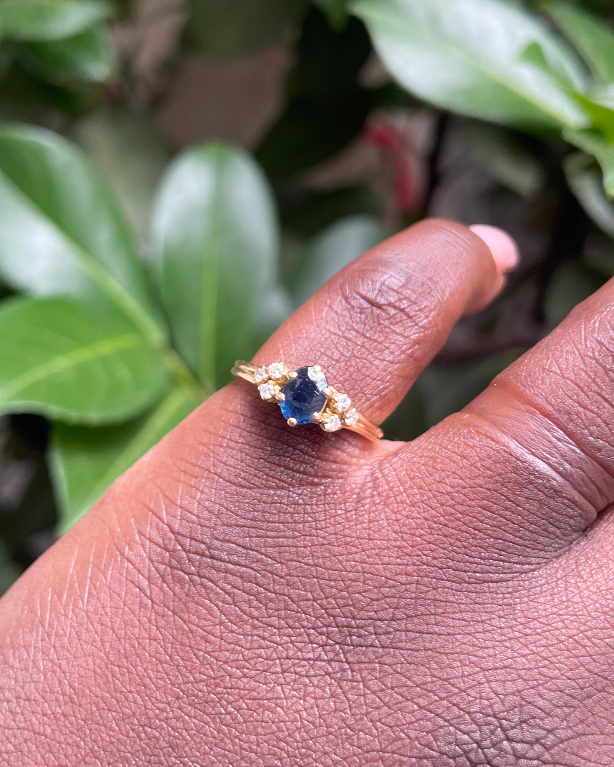 Bague Trilogie Saphir 0.44 carat &amp; Diamants “Liorane”