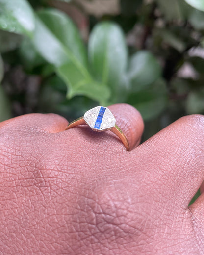 Bague Art Déco Saphirs 0.24 carat &amp; Diamants “Lazarelle”