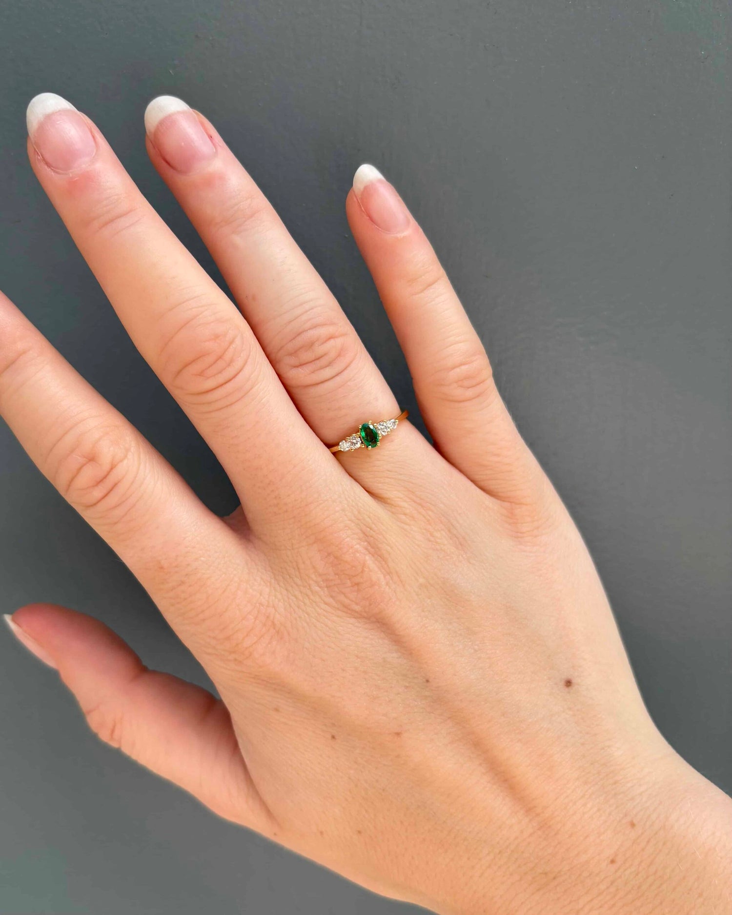 Bague Trilogie Émeraude &amp; Diamants &quot;Vanina&quot; - Elliade Paris