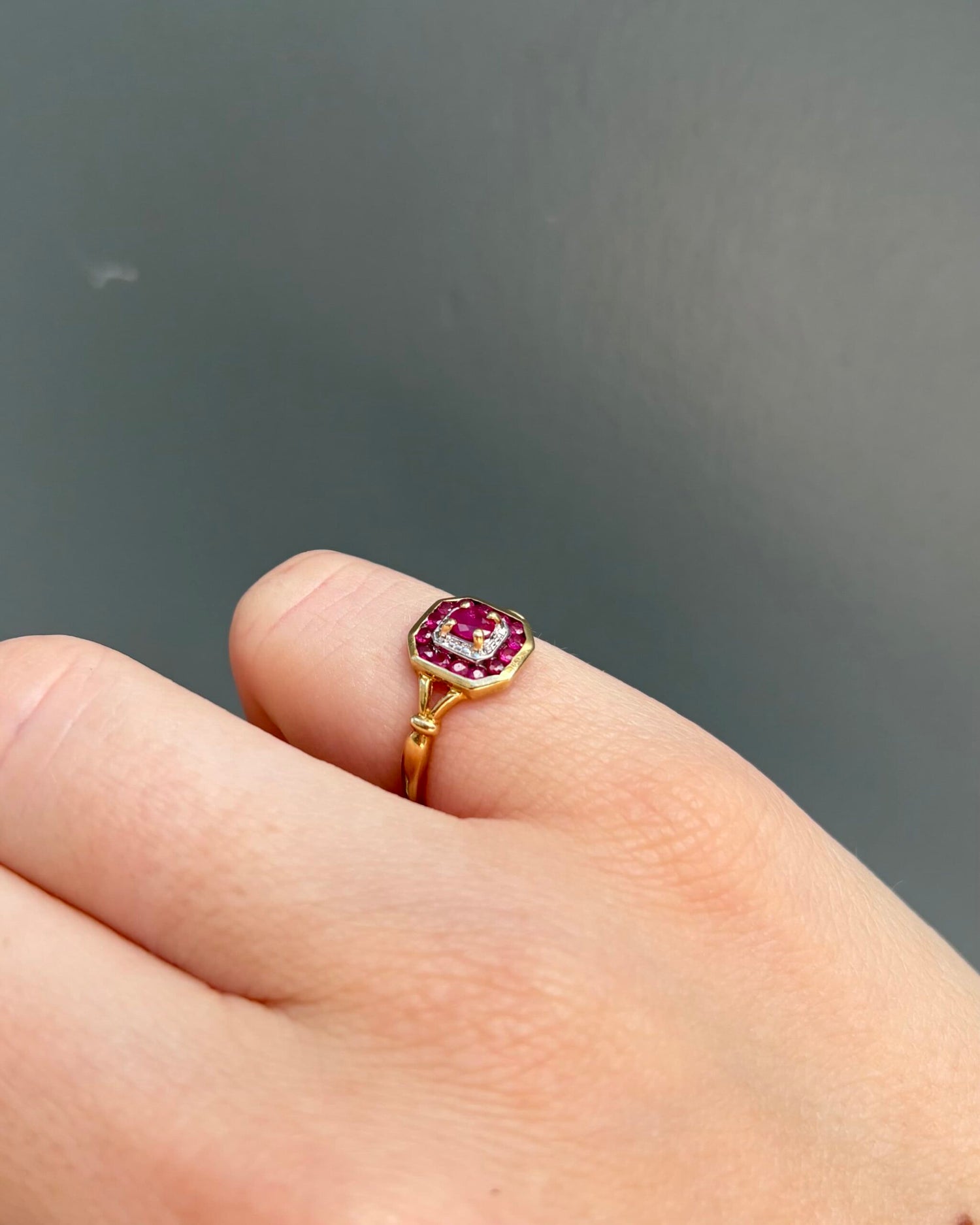 Bague Style Art-Déco Rubis &quot;Angèle&quot; - Elliade Paris