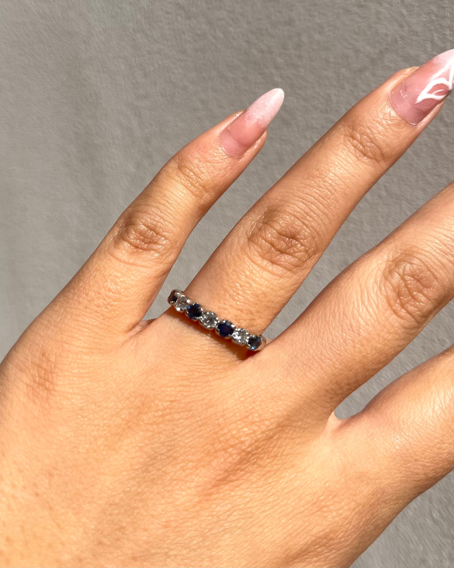 Bague Demi-Alliance Saphirs &amp; Diamants &quot;Olina&quot;