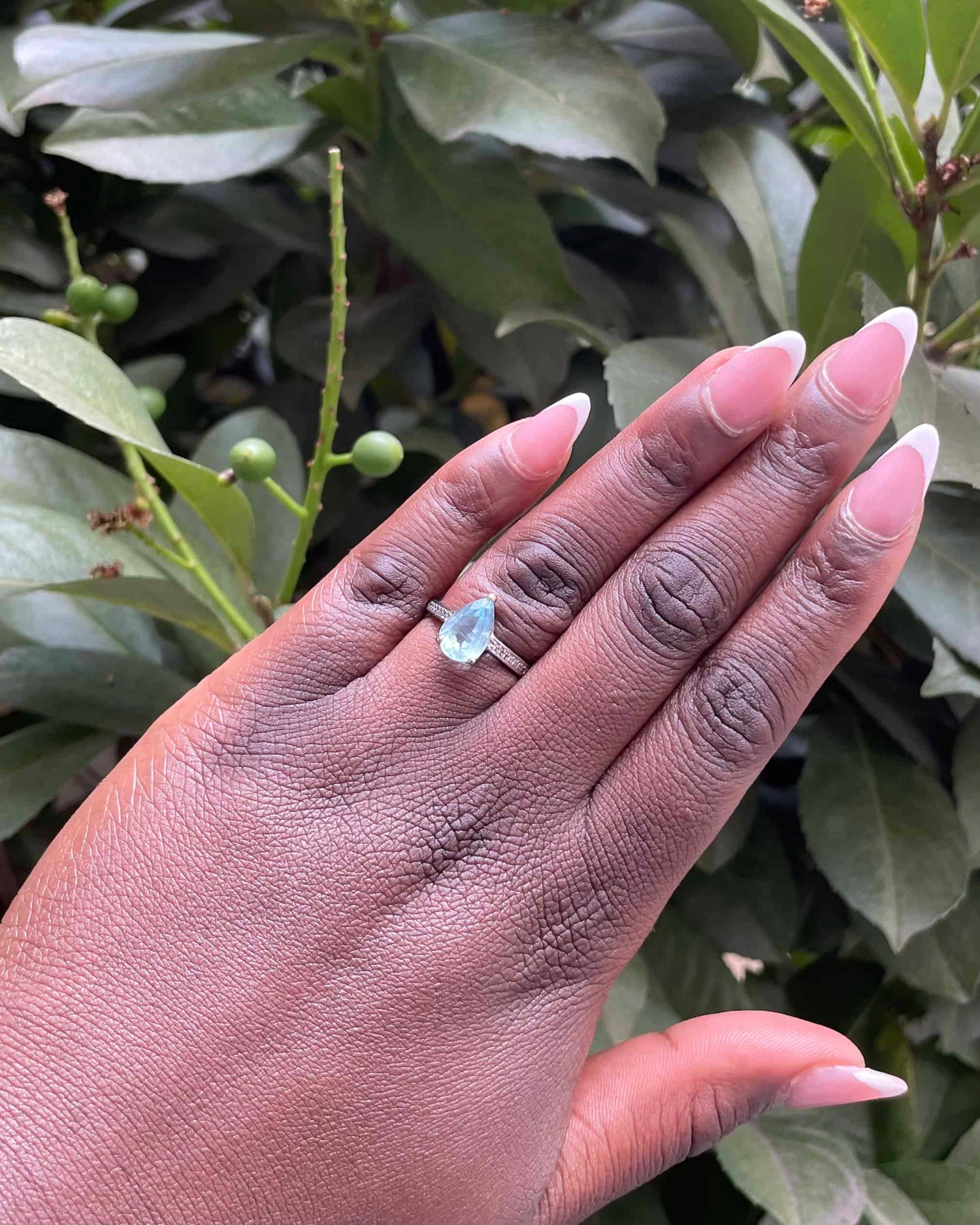 Bague Vintage Aigue-Marine 1.90 carat &amp; 16 Diamants &quot;Hilda&quot;