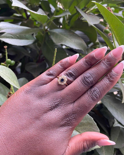 Bague Marguerite Saphir &amp; 8 Diamants &quot;Laora&quot;