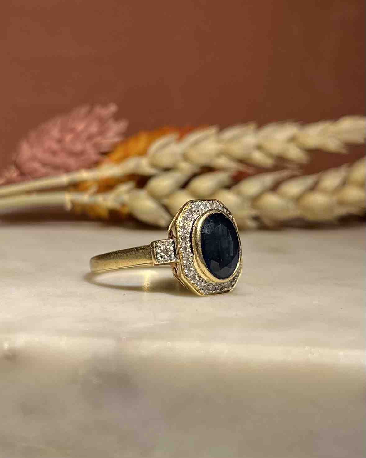 Bague Style Art-Déco Saphir &amp; Diamants &quot;Ava&quot;