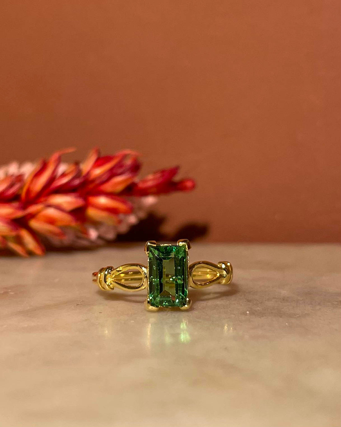 Bague Solitaire Grenat Tsavorite 0.70 Carat &quot;Néva&quot;