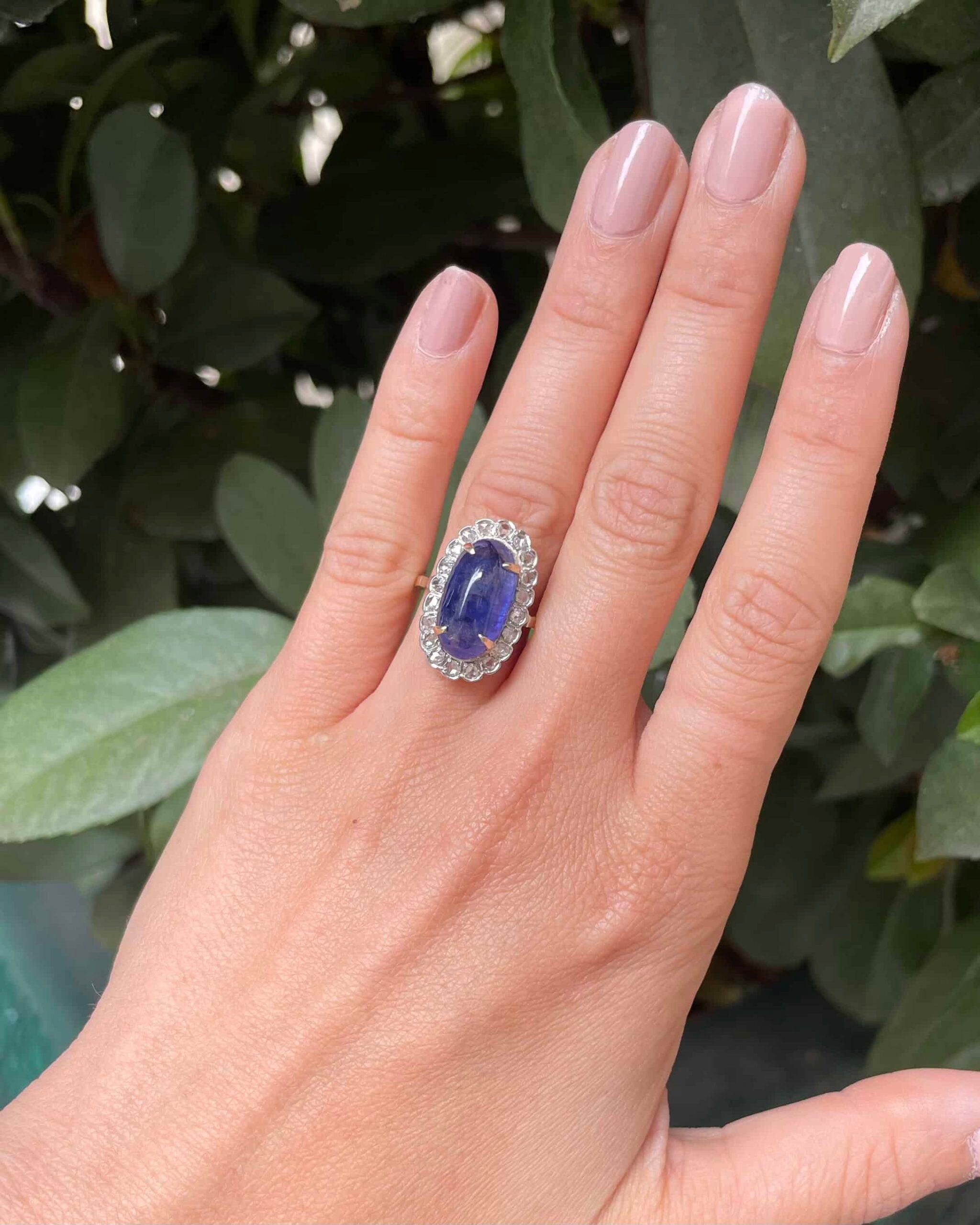 Bague Art-Déco Saphir 8 carats &amp; 21 Diamants "Alina"