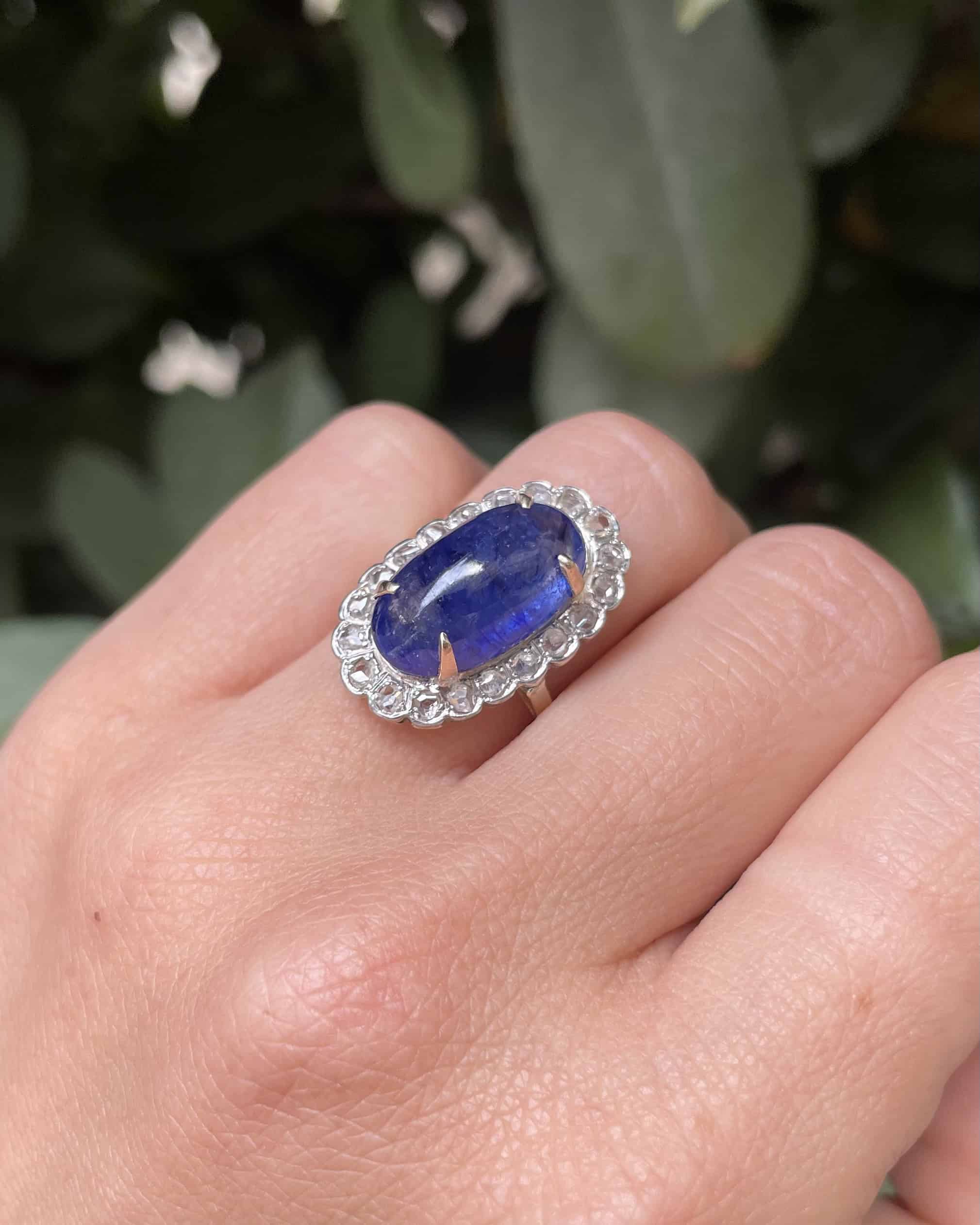 Bague Art-Déco Saphir 8 carats &amp; 21 Diamants "Alina"