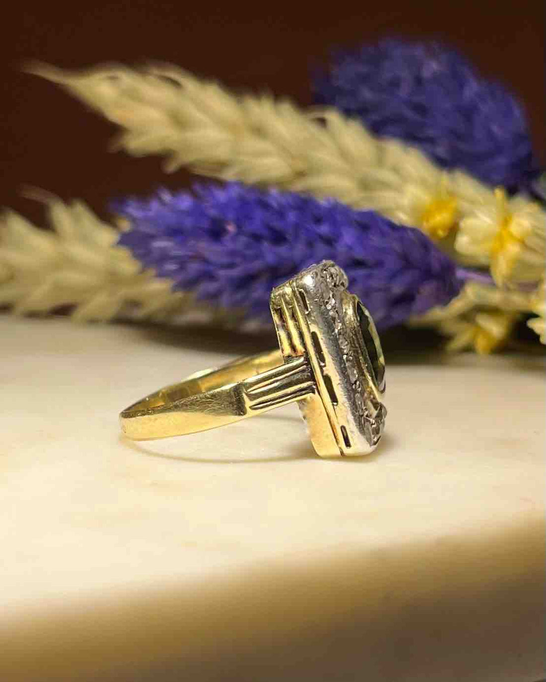 Bague Style Art-Déco Saphir Vert &amp; Diamants &quot;Zia&quot;