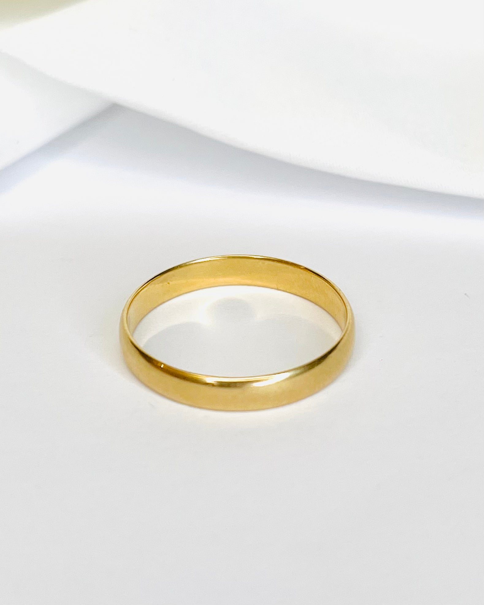 18-Carat Yellow Gold Wedding Band 3 mm "Romy"