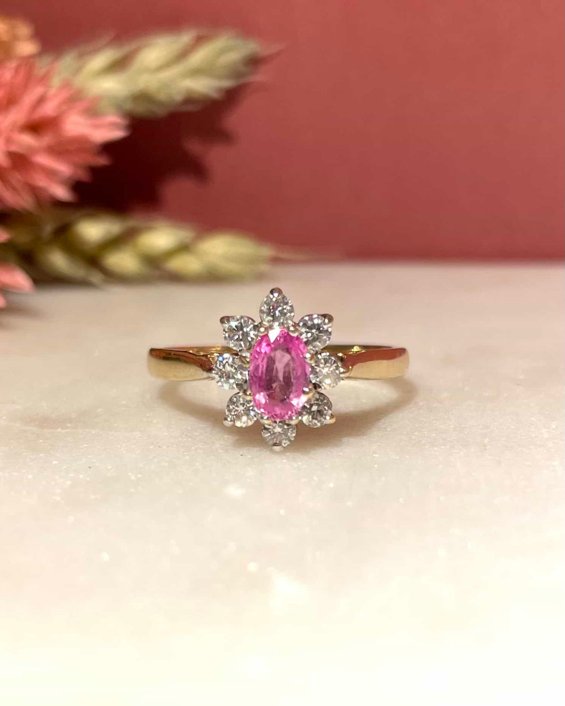 Bague Marguerite Saphir rose 0.70 carat &amp; Diamants &quot;Marjorie&quot;