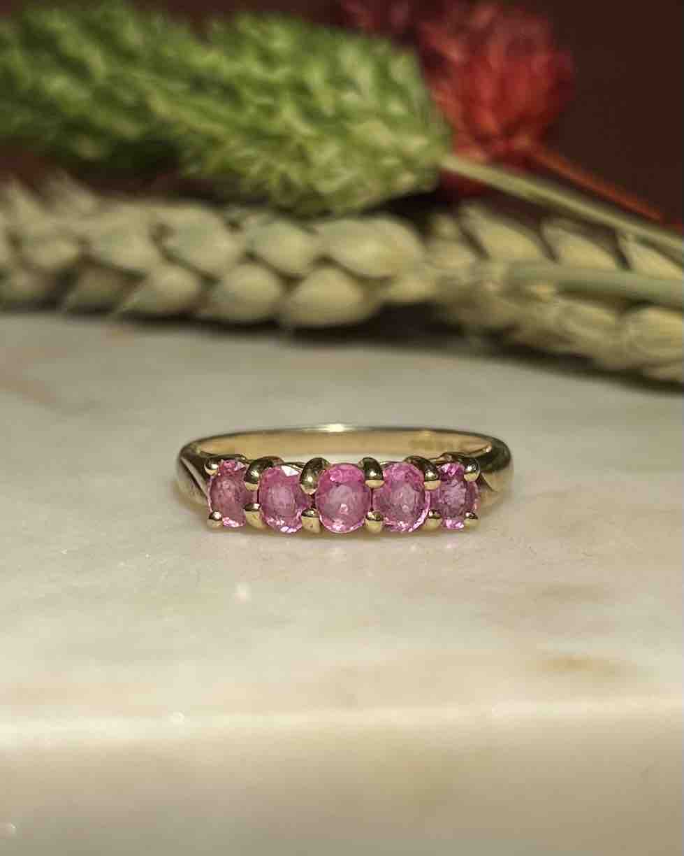 Half Wedding Band with Pink Sapphires "Kessy"
