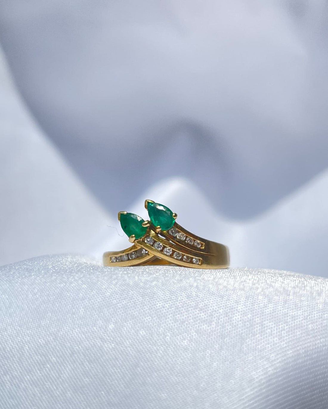 &quot;Clémence&quot; emerald and diamond snake ring