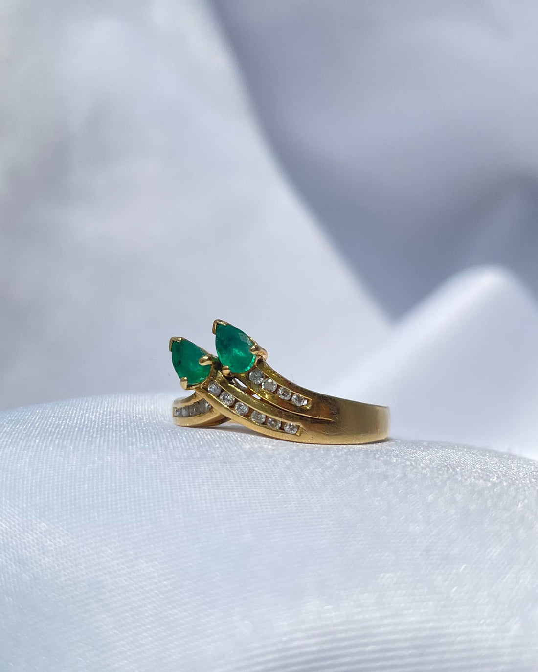 &quot;Clémence&quot; emerald and diamond snake ring