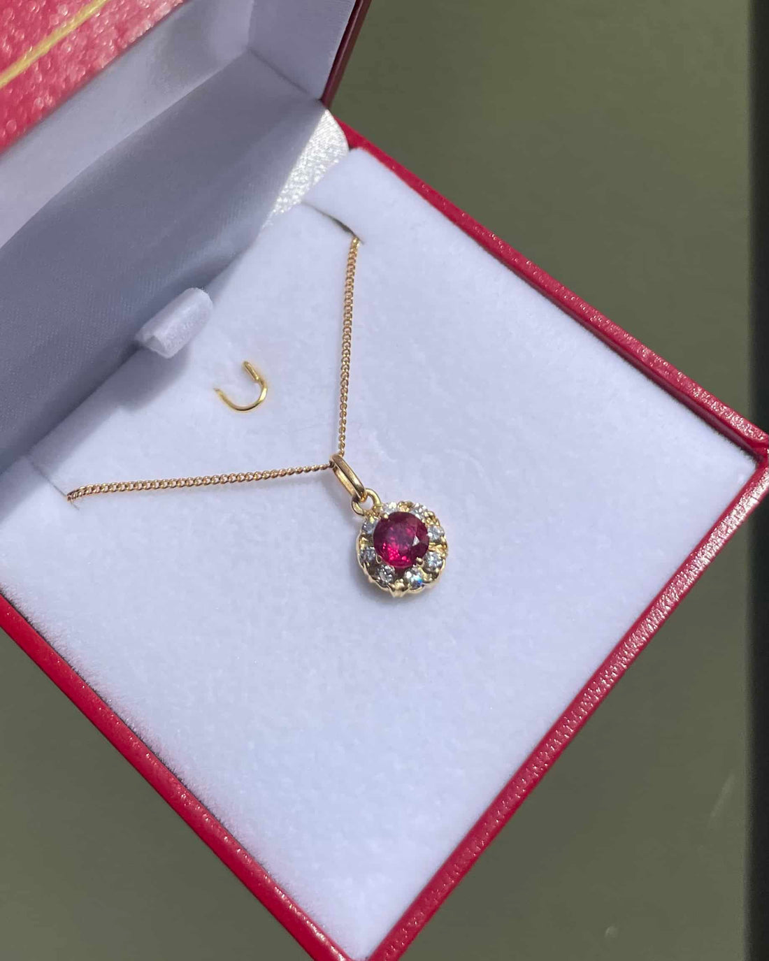 Pendentif Marguerite Rubis 1.15 carat &amp; 8 diamants &quot;Vaelia&quot;