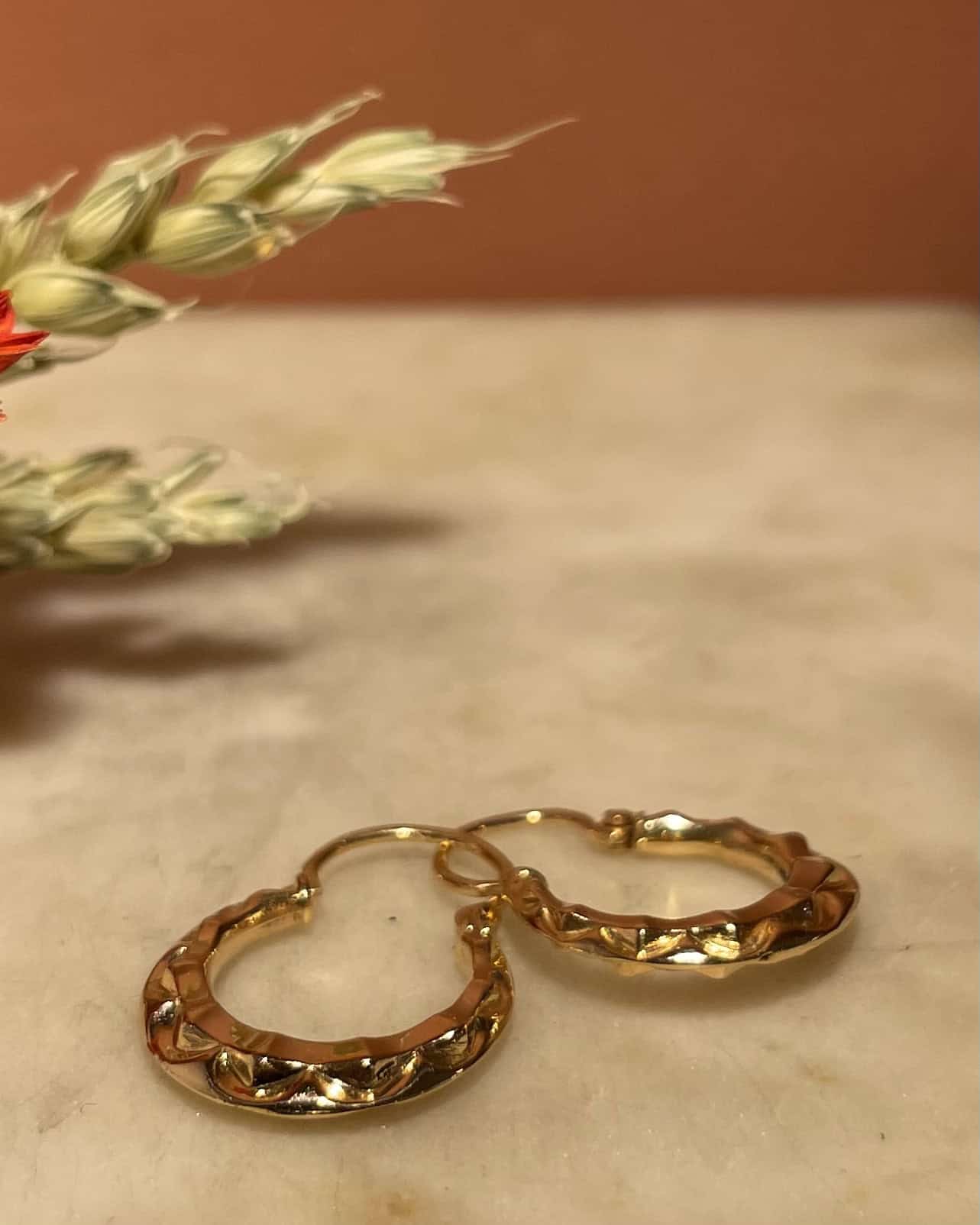 Pendientes de aro vintage de oro "Amala"